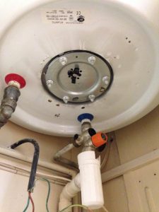 Fuite Chauffe-Eau : Actions Immédiates et Diagnostic Rapide